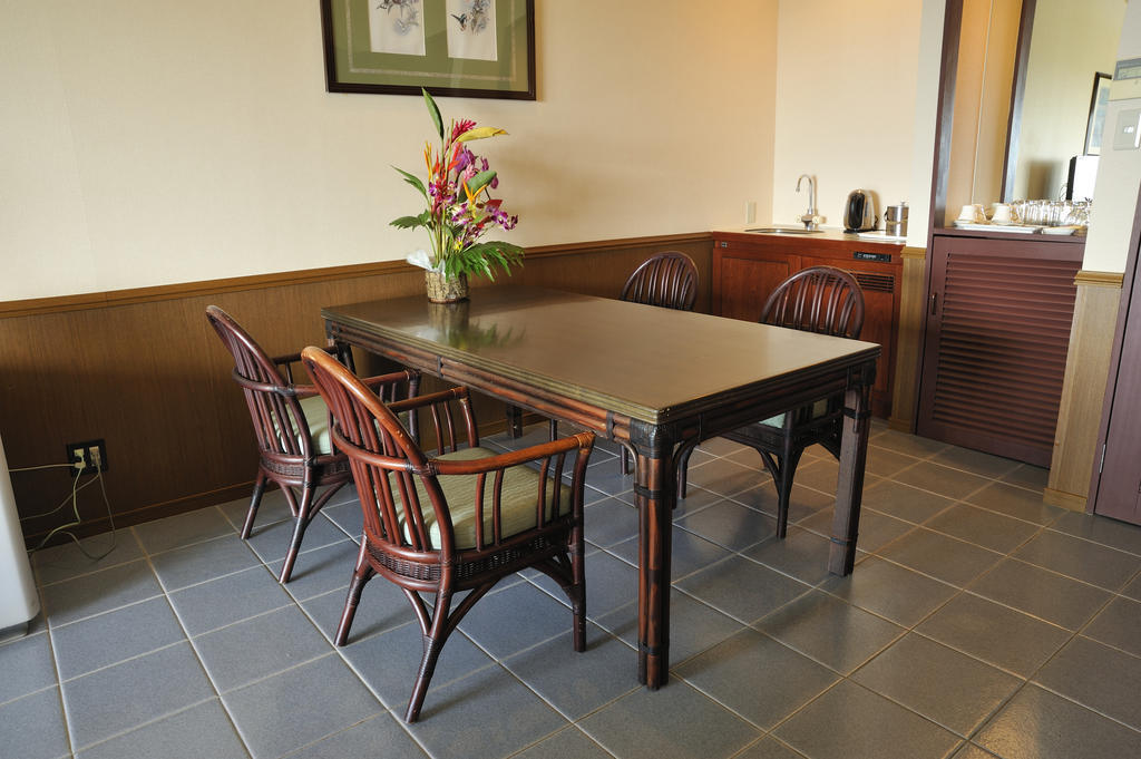 Hotel Exes Ishigaki Ishigaki  Zimmer foto